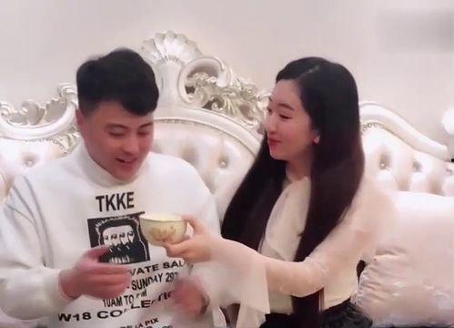 老婆是怎样喂老公奶的,老婆如何用爱意满满的方式喂老公奶
