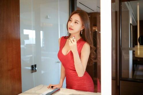 丝袜丰满少妇老师小说,校园里的丰满少妇老师