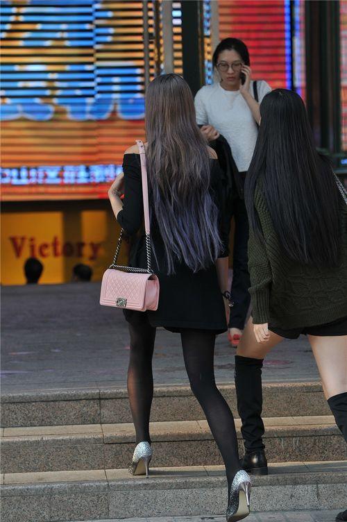 开裆丝袜高跟熟女