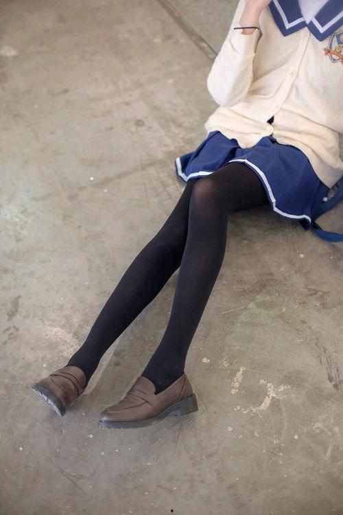 萝莉丝袜美腿本子,探寻青春魅力的视觉盛宴