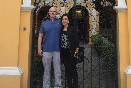 翁静晶微博 老公,老公相伴，幸福满满