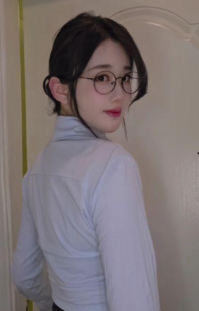 娱乐吃瓜酱兔系女友